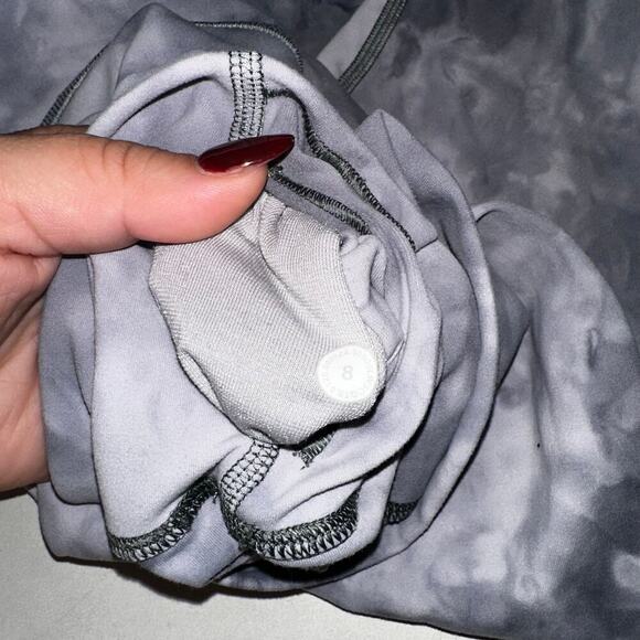 Lululemon gray diamond dye align leggings sz 8 - Picture 5 of 10
